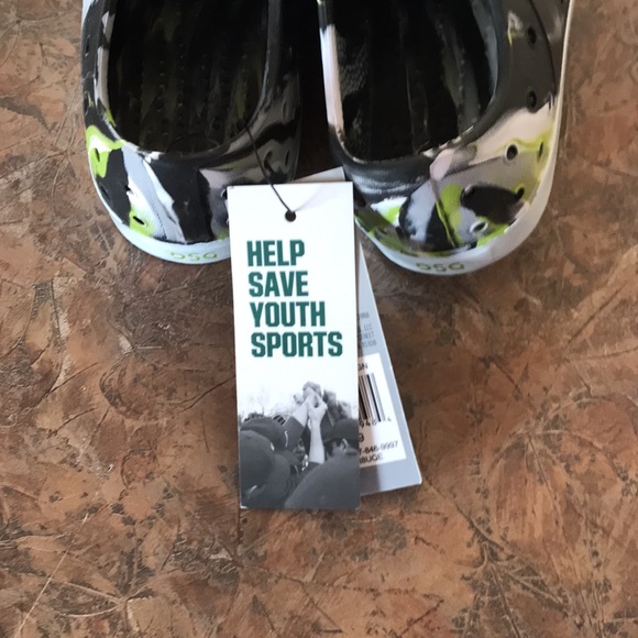 Kid’s camo inspired colored slip on shoes - Picture 6 of 6